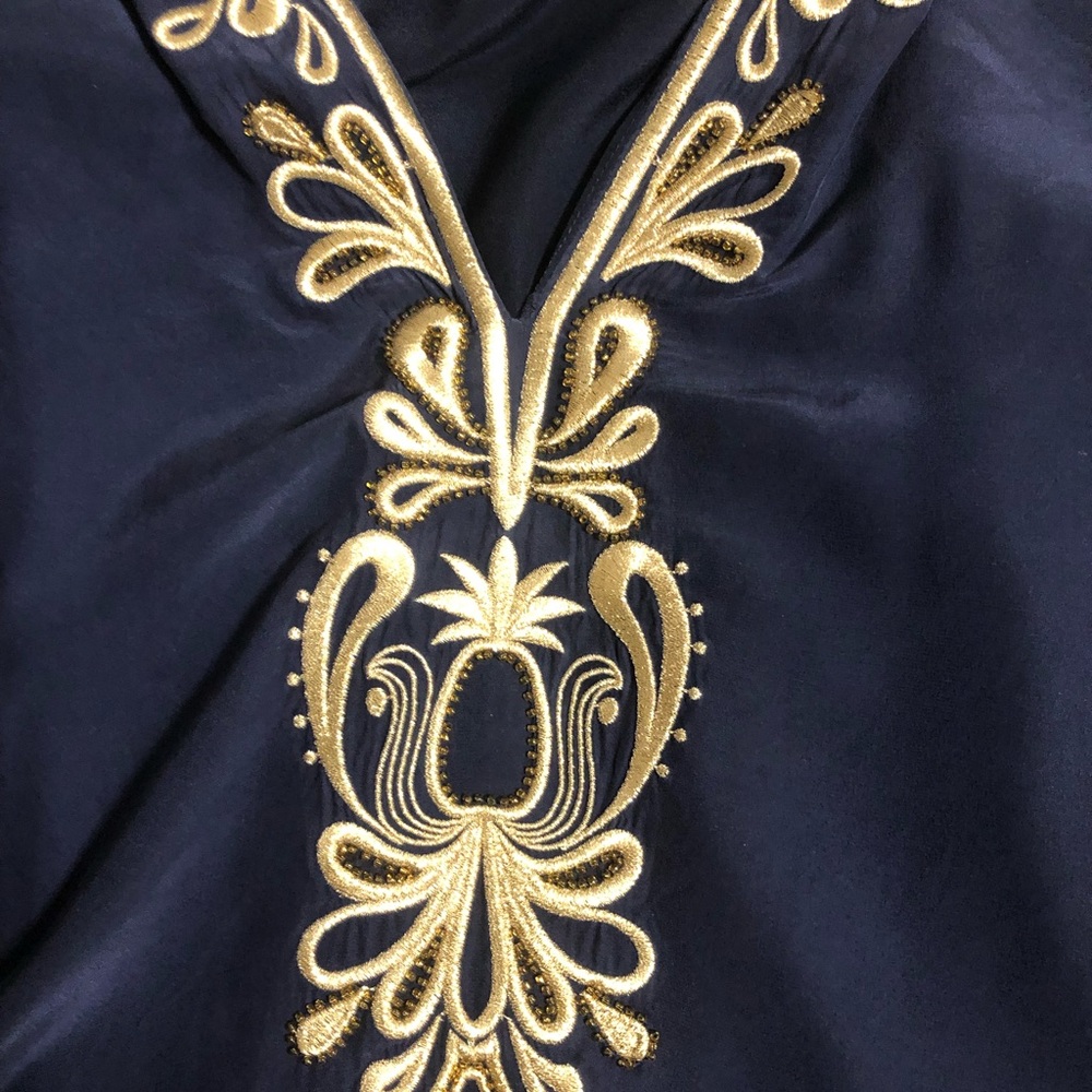 EUC Lilly Pulitzer Silk True Navy Gold Embroidered Silk Vent Sleeve Blouse Top M - Picture 3 of 6